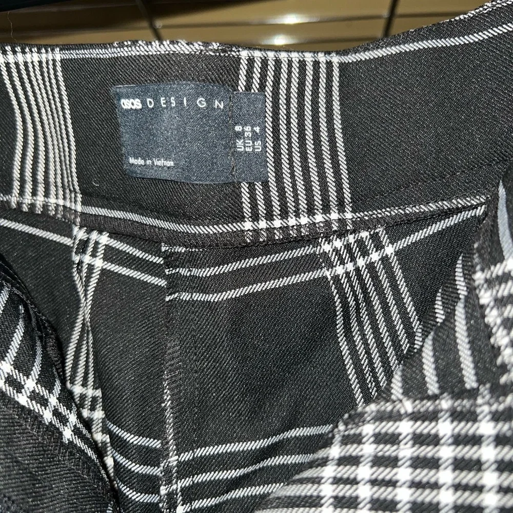 NWOT ASOS Black and White Checkered Women's Trousers - Picture 3 of 4